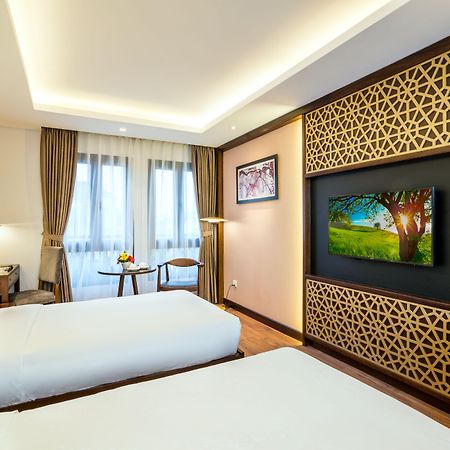Conifer Grand Hotel Hanoi Exterior foto
